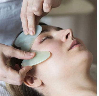 Jade Roller and Gua Sha for Face Lift